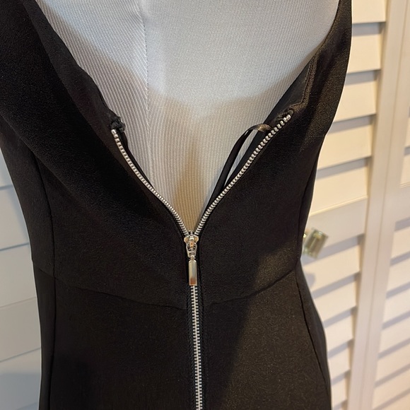 Express One Shoulder NWOT Dress with Side Zipper and lined! - Picture 8 of 11